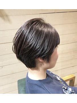 リラ バイ クオーレ(LIRA by CUORE) スッキリショート