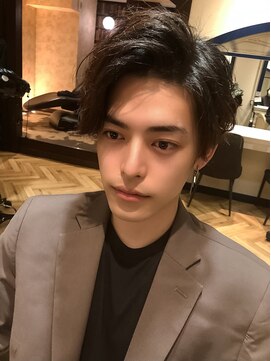 ロンド フィーユ(Lond fille) メンズアップバングツーブロックヘアー