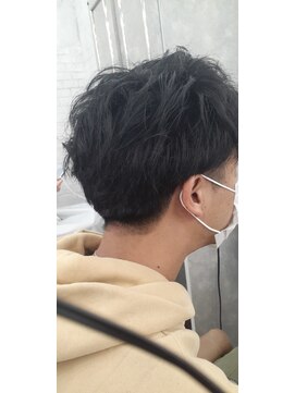 アンフィ 南町田(Anphi) ツーブロックショート