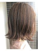 外ハネ大人ボブ