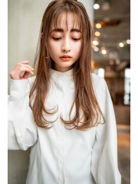 ドットハリス(.Hallis) 小顔カット/レイヤーカット/大人可愛い/ベージュ/原宿/表参道