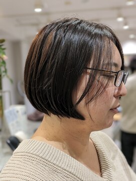 ケーオーエスビューティー(K O S beauty) 伸ばし途中のプッツンボブ！