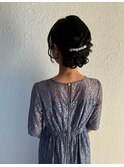 編み込み ゆるふわ シニヨン お呼ばれ 結婚式 ヘアスタイル