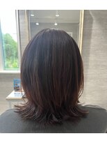 ルーナ(Louna)&nbsp;外ハネレイヤースタイル