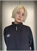 抜きっぱなしブロンド/顔周りウルフ