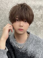 アーリー(Ali'i) 顔まわり長めショート