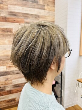 カジュアルショート