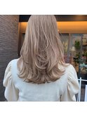 レイヤーセミロング、ハイベージュ