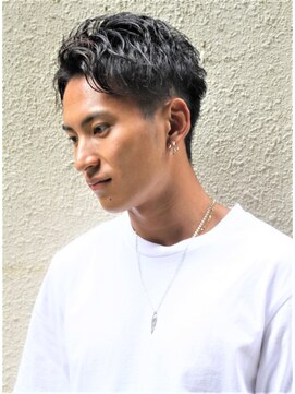 メンズフィール 南森町(MENS FEEL) くせ毛風パーマ☆ツイストスパイラルパーマ七三オールバック