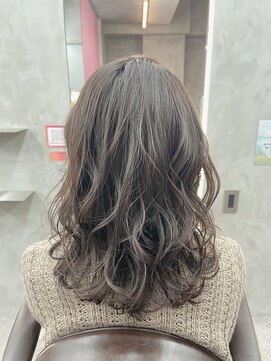 スフ(SUFU) コテ巻きで簡単♪ミディレイヤースタイル