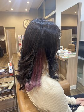 美容室 シェイプ 条里店 隠せるインナーカラー×ピーチ