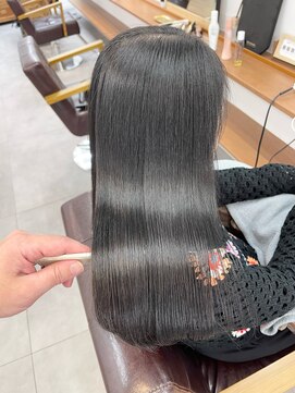 ランプ(Lamp) 縮毛矯正/髪質改善/クリスタライジング ビフォアー＆アフター