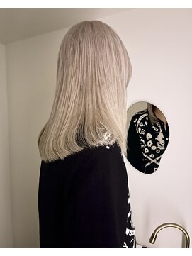 イェッカ パビル(YECCA pabil) ホワイトベージュ