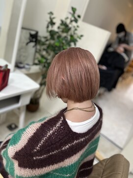 カリーナ(CARINA) ピンクミルクティー/ハイトーンカラー