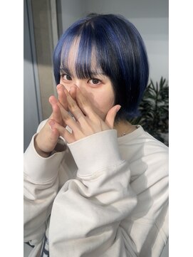 ヴェイン 渋谷(vain) ショートボブの寒色デザイン