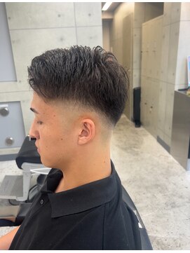 クロム トウキョウ ザ バーバーアルト 神保町店(CHROM TOKYO the Barber ALT) スキンフェード