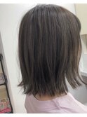 dee 外ハネ×グレージュ
