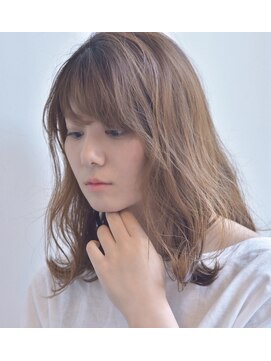 アルジャーノン グリーン(ALGERNON GREEN) ナチュラルベージュ×ミディ【松本直己】