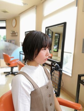 マスダ美容室 北新井店 外ハネショート