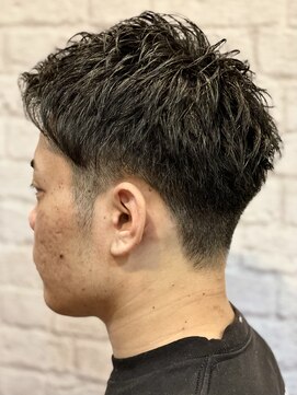 銀座マツナガ 新宿野村ビル店 メンズツーブロック刈り上げアップバング