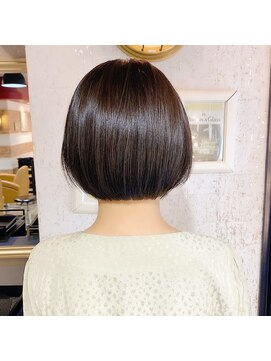 ロンド ルージュ 銀座店(Lond rouge) ミニボブ　バックシルエット