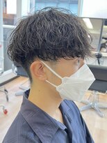 ウェイビーエフティフィフス 横浜西口(WAVEY ft.fifth)&nbsp;波巻きスパイラルパーマツーブロックツイストパーマ無造作パーマ