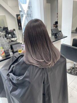 アライブ キチジョウジ(ALIVE Kichijoji) グレージュグラデーションカラー