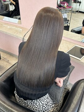 マティー(MATTY) 透明感たっぷり暗髪グレージュカラー