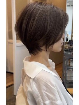 アイシス(I sis) セクションカット