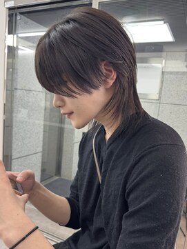 ラ キング(LA KING) MEN’S HAIR/バレイヤージュ/刈り上げセンターパート/栄久屋大通