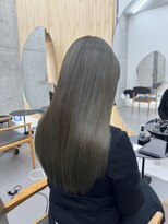 スト 静岡鷹匠(sto) 着物ヘア/ダークアッシュ/ミディアムレイヤーカット/静岡鷹匠