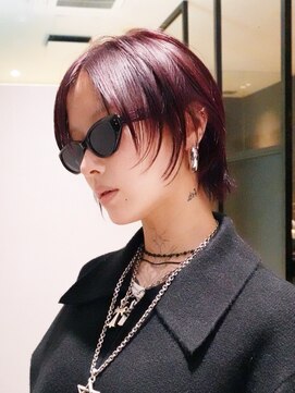 アイティーバイアルバム 藤沢店(IT by ALBUM) 顔周りレイヤーウルフカットショート韓国ヘア_ba576471