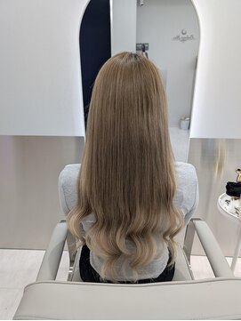 ブランシスヘアー(Bulansis Hair) セミロングからのロングヘアー