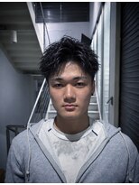 ロックス バイ マグ 松本(rocks BY MAG)&nbsp;束感ショート×ツイスパで叶う大人色気メンズパーマ