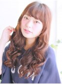 ミックスカールのカジュアルスタイル