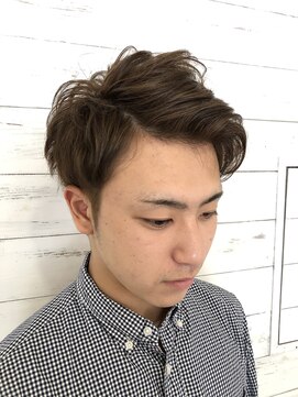 ユノクロワール(juno Croire) 初のヘアカラー (アッシュグレージュ)