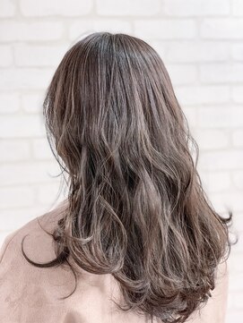 クラッチバイシオンアグリゲイト(CLUTCH by Zi-on aggregate) ミルクティーベージュで柔らかカラー◎