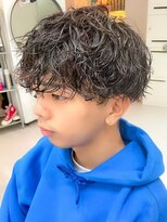 ウェイビーエフティフィフス 横浜西口(WAVEY ft.fifth)&nbsp;無造作パーマ波巻きスパイラルパーマツーブロックツイストパーマ