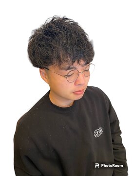 銀座マツナガ 神田店 メンズ無造作束感フェードスパイラルパーママッシュナチュラル