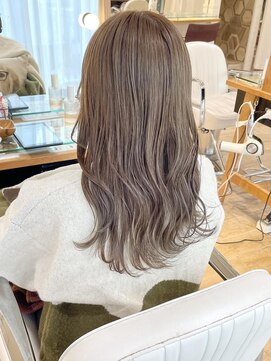 ネオリーブ チロル 横浜西口店(Neolive CiroL.) オリーブグレージュ　赤み消しカラー　ロングレイヤー