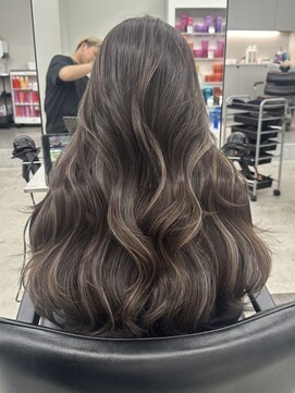 リリット(ReLit) くすみベージュマロンベージュホワイトブロンド細めハイライト