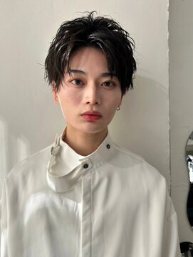 ポーチバイハニー オモテサンドウ(PORCH by HONEY omotesando) アップバング韓国マッシュブルーブラックスペインカール黒髪3