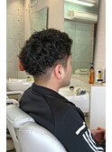 黒髪暗髪20代30代ツイストスパイラルパーマツーブロック