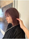 ピンクベージュ