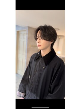 ゼロ 渋谷(XeRo) 緩フェザーセンターパート