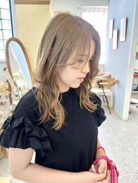 ロマーリ(LOMARLIE) ナチュラルレイヤー/milktea