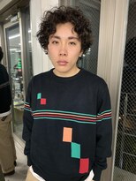 メンズレコ 渋谷(MEN'S LECO)&nbsp;ブルーブラックフェザーパーマ刈り上げセンターパート