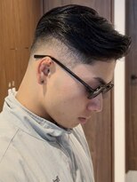 グルーマーズクレッジ 渋谷店(GROOMER/S CREDGE)&nbsp;men's/メンズ/刈り上げセンターパート/ブルーブラック/渋谷