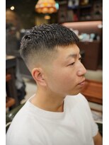 フォーコーナーズカットショップスリーセント 栄(FourCornersCutShop 3/cent)&nbsp;クロップスタイル