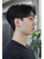 レーヴス(REVES)&nbsp;刈り上げショートセンターパート